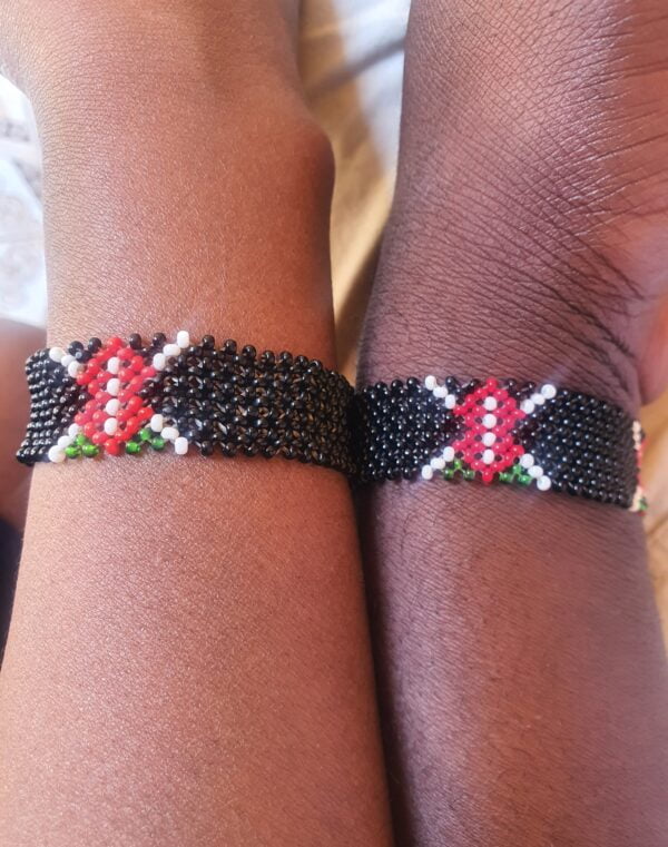 Kenyan Beaded Bracelets Fitting